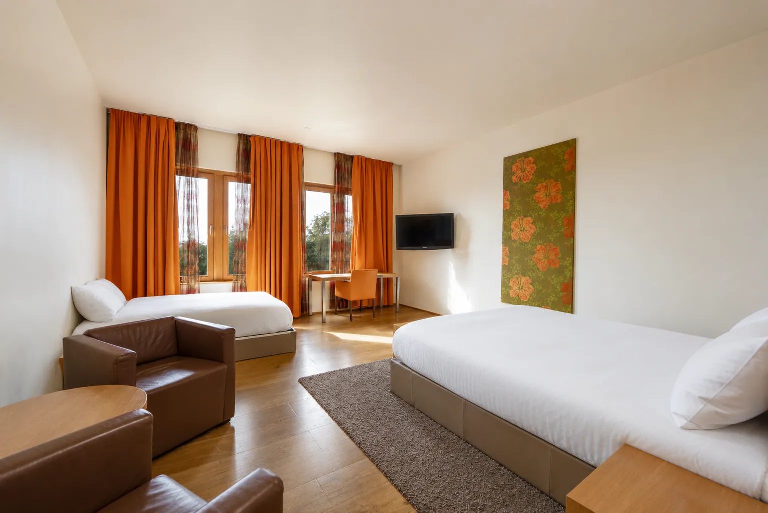 Private guest room